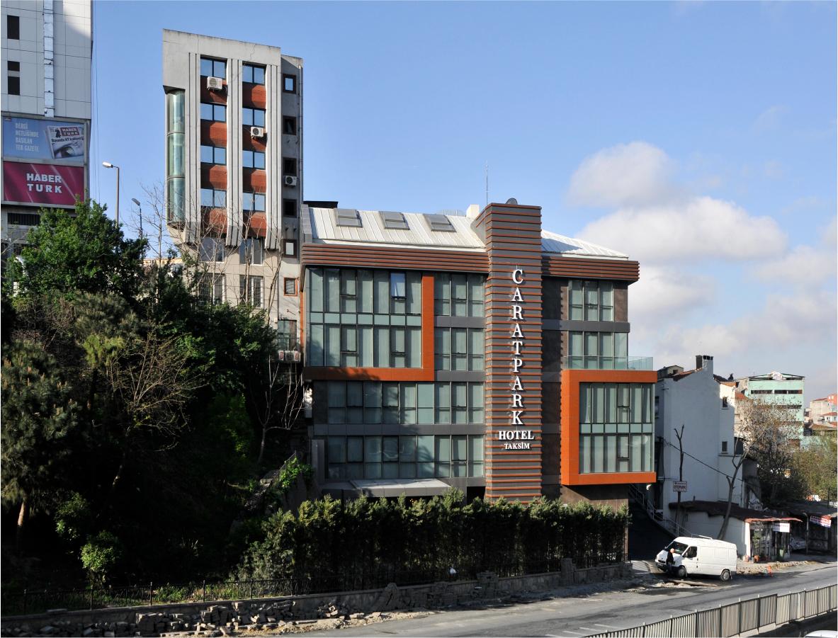 OFTON CARATPARK HOTEL